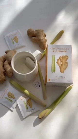 🧐 Are you looking for a natural way to support your digestion and boost your immune health? 

Then say hello to our Lemongrass & Ginger functional herbal tea! 🍵💛💚

Packed with just two powerful ingredients – 50% Lemongrass for a refreshing citrusy taste and 50% Ginger to support digestion, immunity, and vitality – it’s the perfect caffeine-free solution to nourish your body naturally. 

Plus, it’s 100% vegan! 🌿💪 

Feel good from the inside out with every sip. 🌸 

#NutraTea #LemongrassAndGinger #HerbalWellness #TeaForHealth #NaturalRemedies #HerbalTea #Wellbeing #TeaLover #HerbalGoodness #Immunity #Citrusy #GreatTaste #VeganFriendly #SelfCare #Wellness #HealthyLifestyle #HealthFood #ImmuneHealth